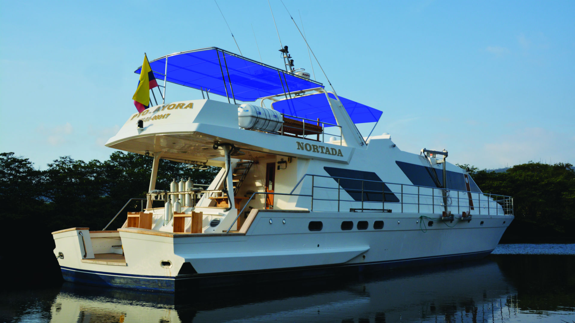 Nortada diving yacht in the Galapagos Islands