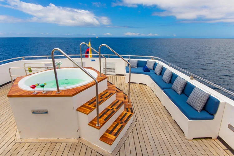 Jacuzzi on the sun deck of the Calipso