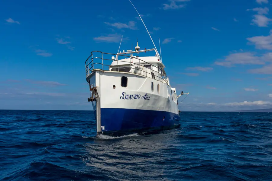 Danubio Azul liveaboard yacht cruising through the Galapagos ocean