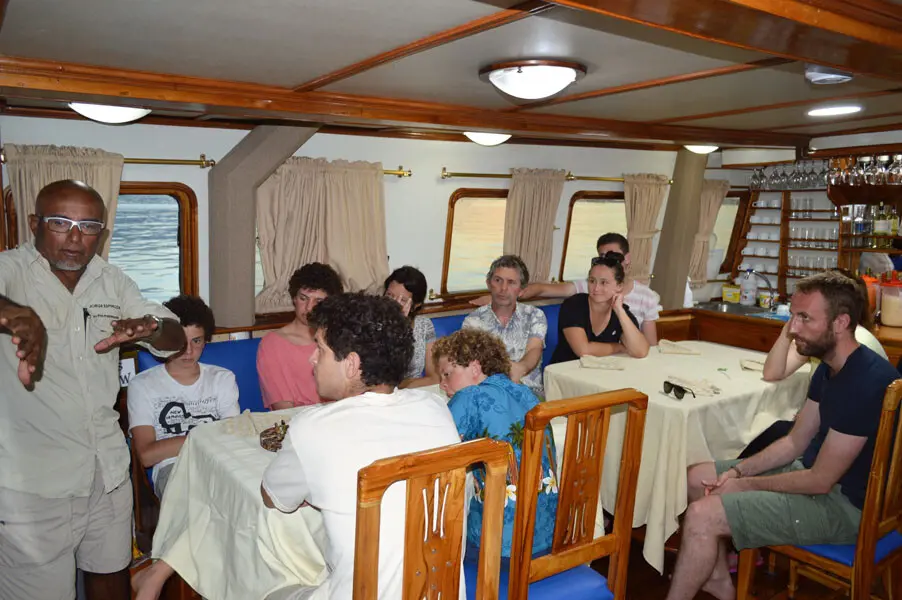 Meal served on board the Golondrina