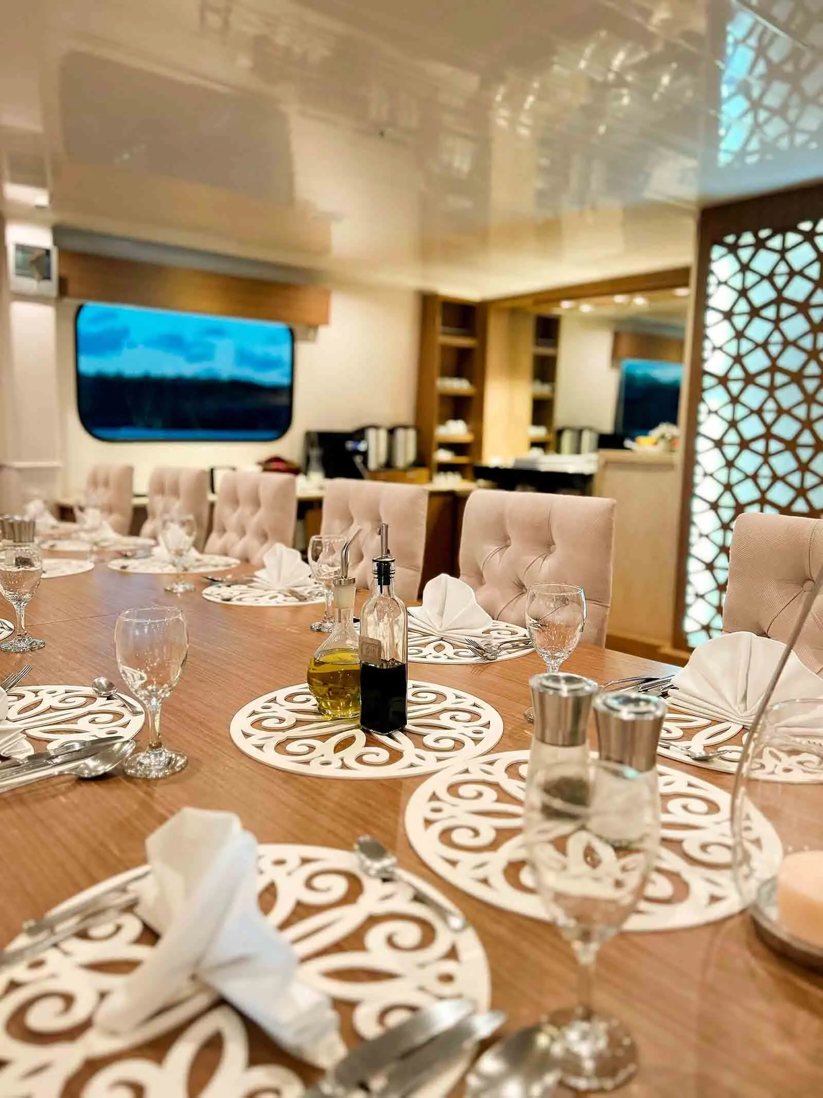 Dining room on the Seaman Journey