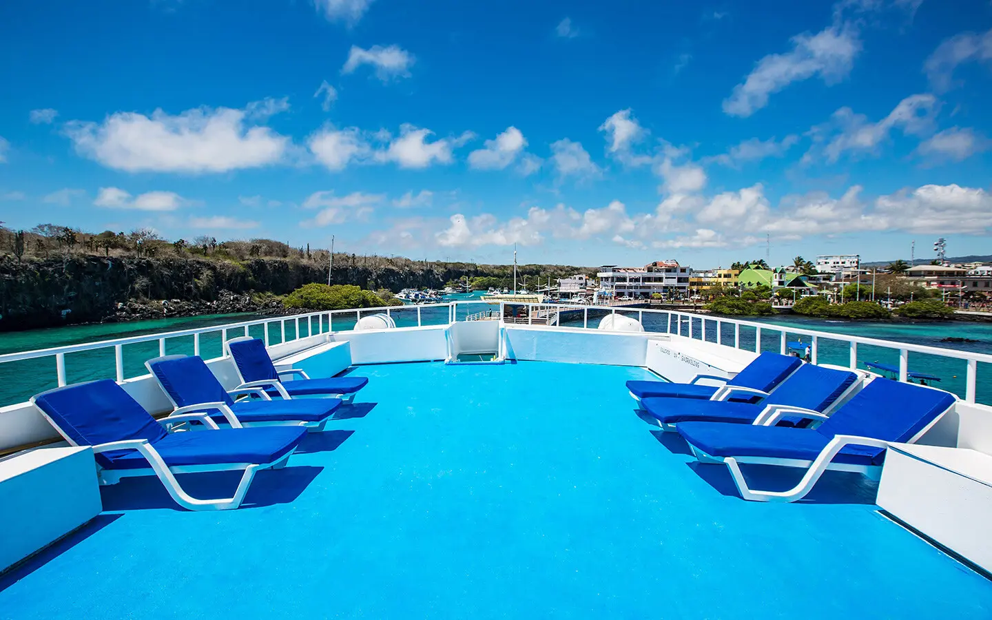 Sun deck of the Yolita II