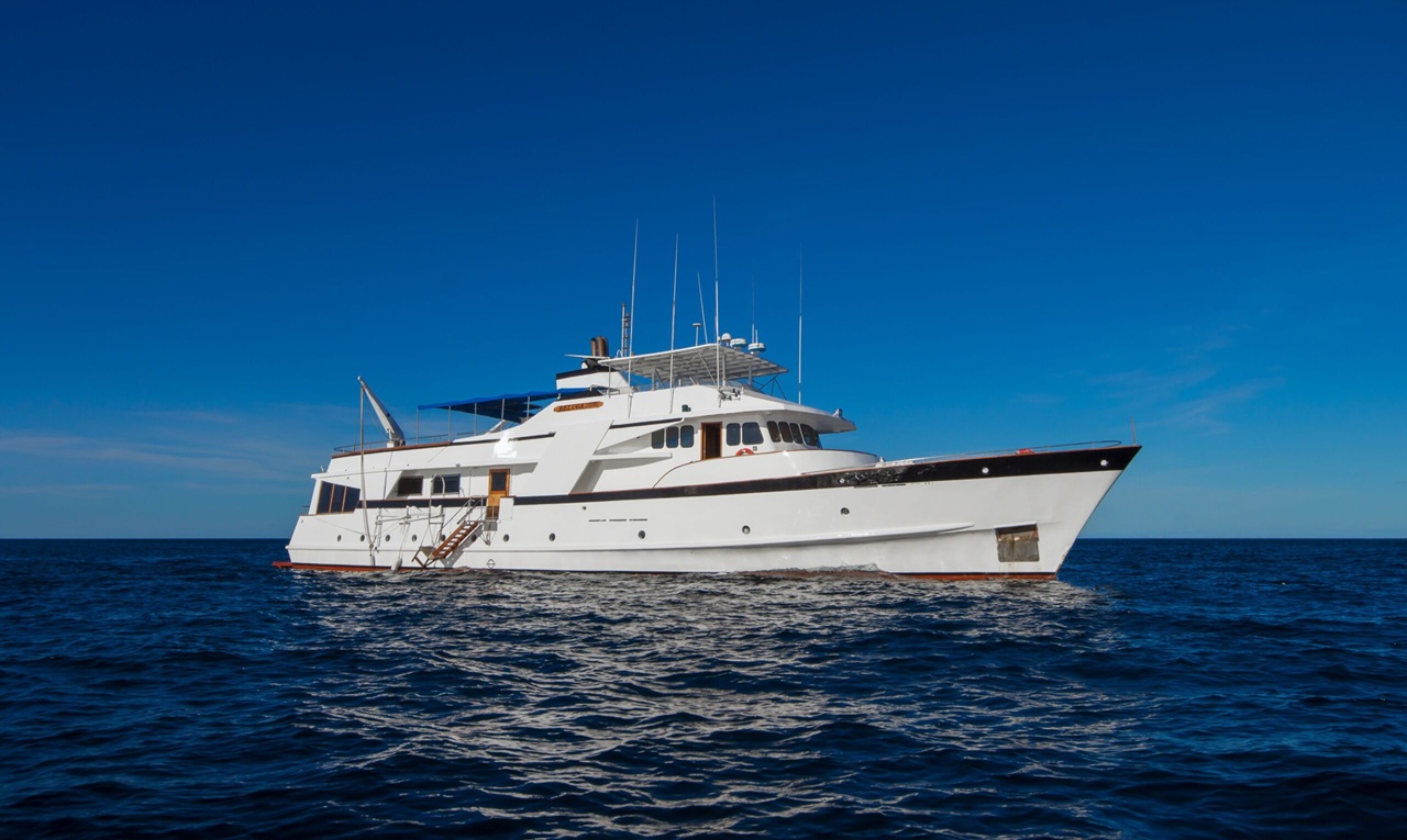 Beluga motor yacht in the Galapagos