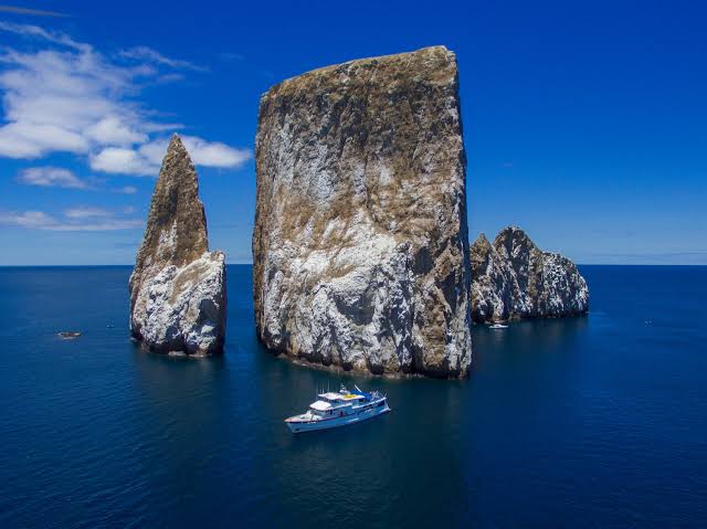 The Beluga under way in the Galapagos Islands