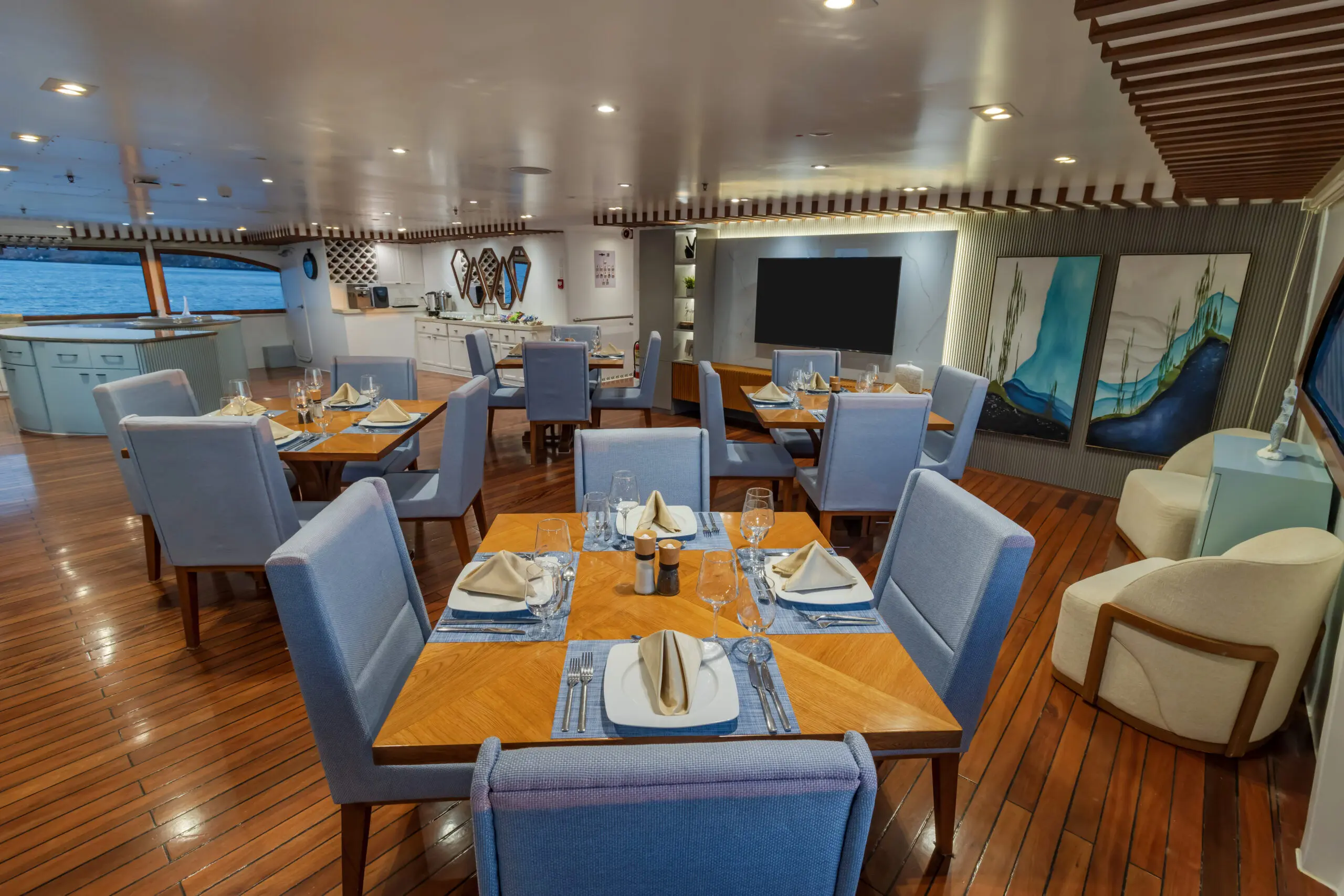 Lounge and social area on the Ocean Spray