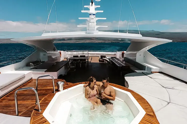 Jacuzzi on the sun deck of the Infinity