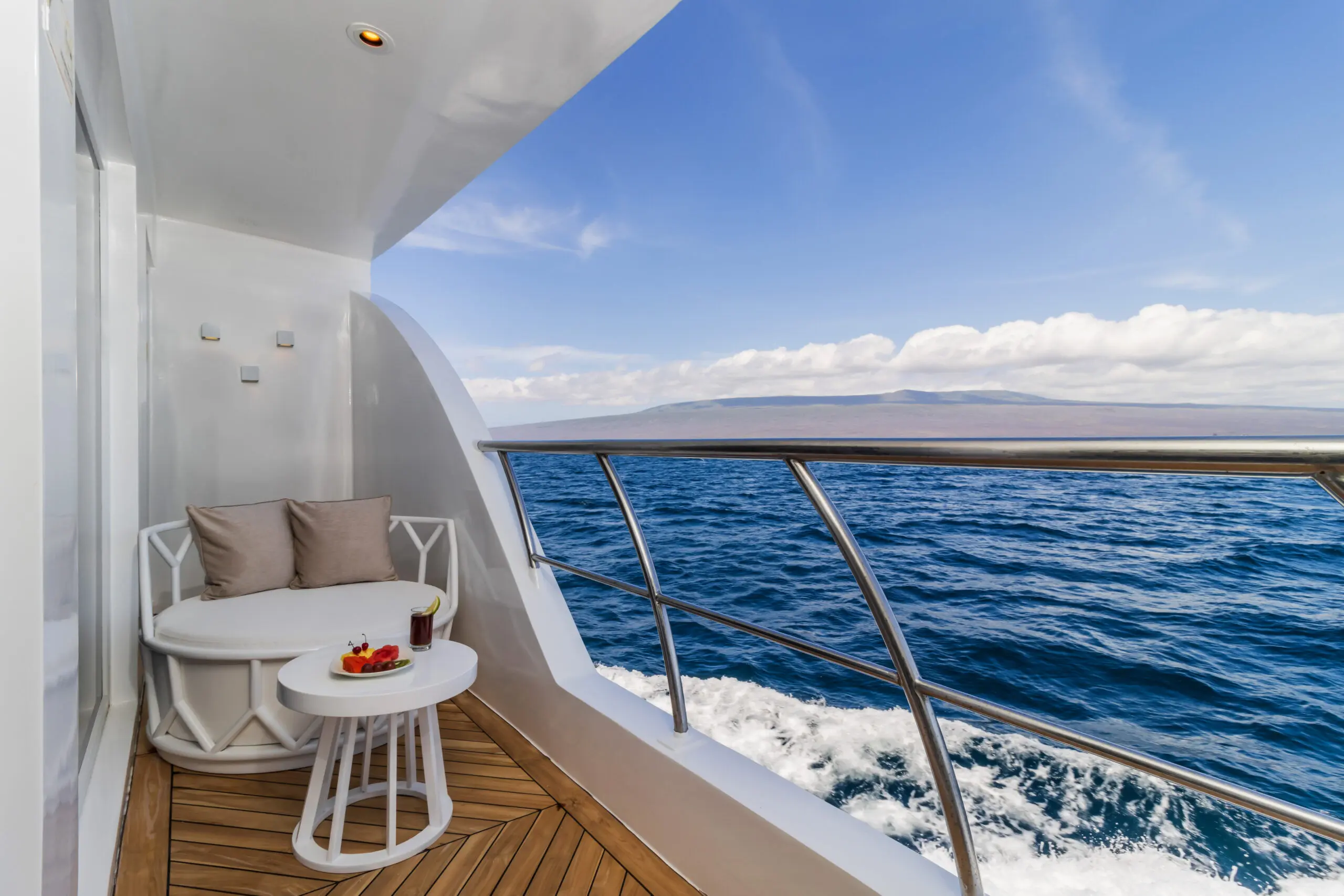 Twin cabin on the lower deck of the Elite